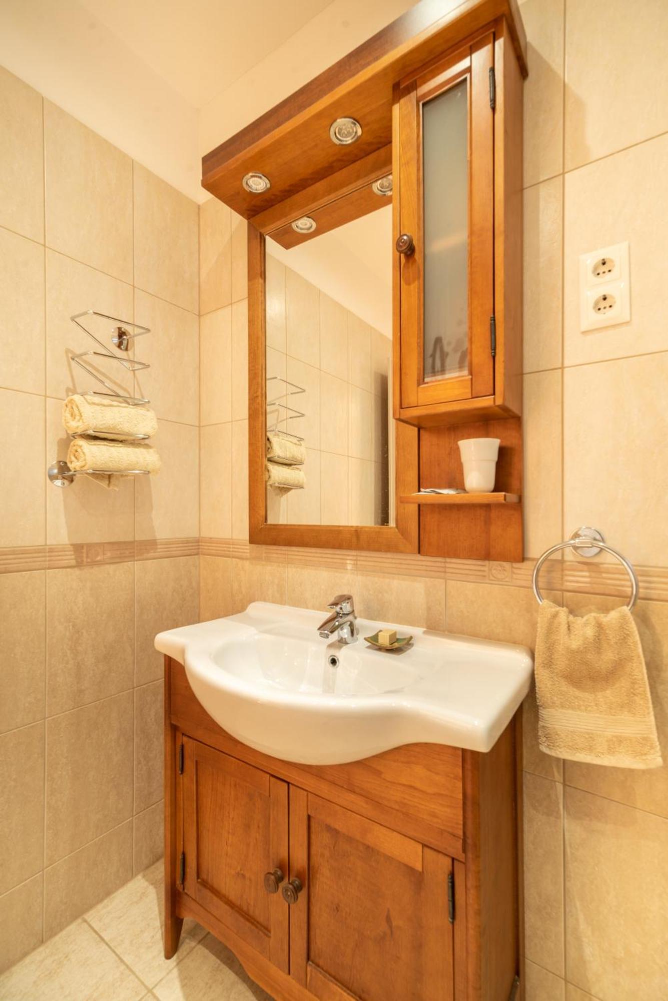 Corona Villa Hévíz Quarto foto