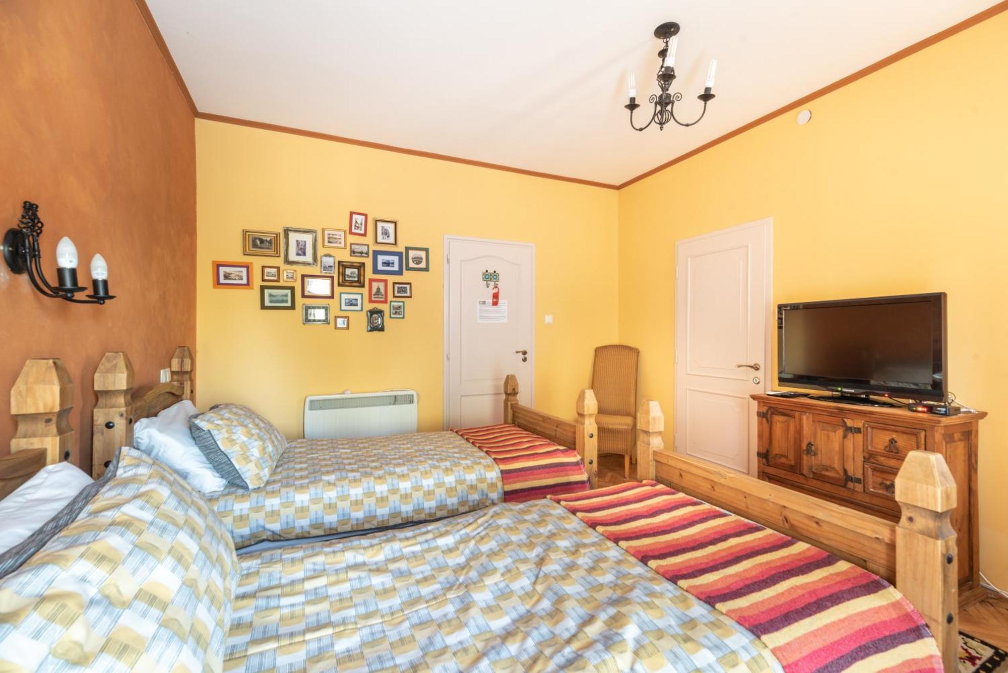 Corona Villa Hévíz Quarto foto